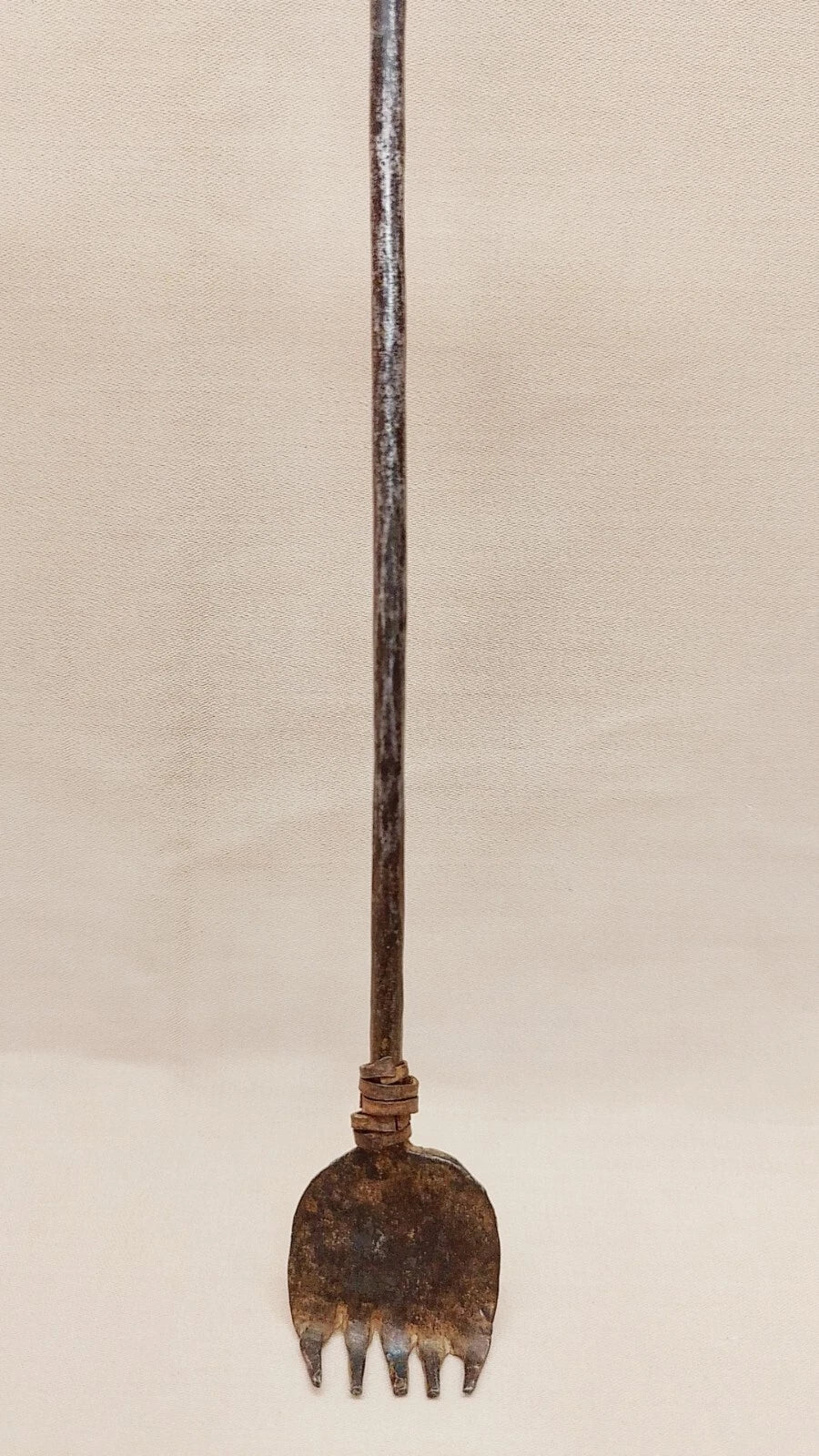 Rare Vintage Iron Back Scratcher Collectible.