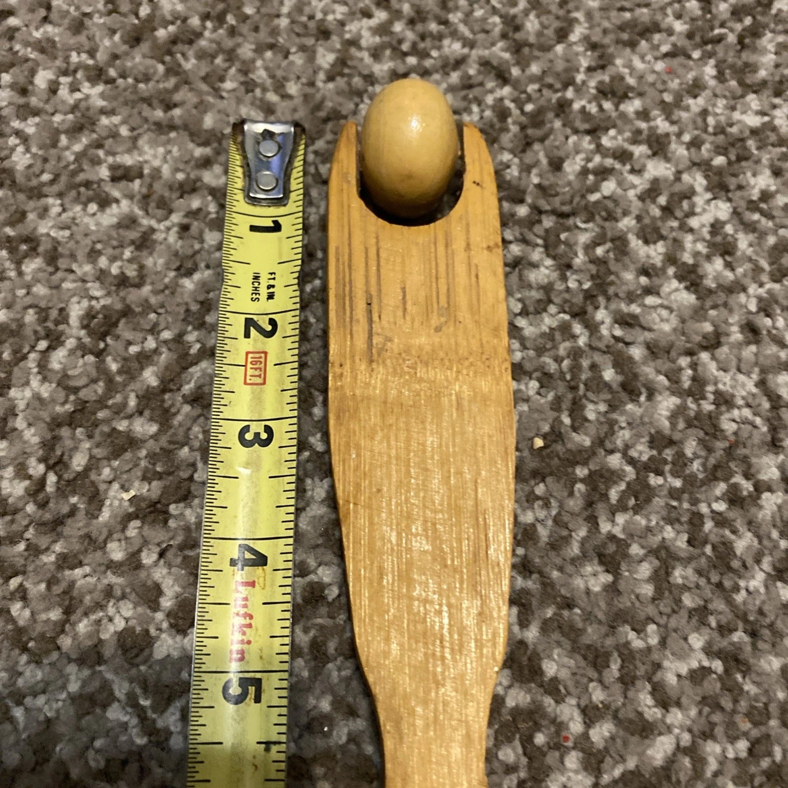 Vintage Solid Wood 19" Back Scratcher - Hand Carved W Massage Wheel Exc Cond