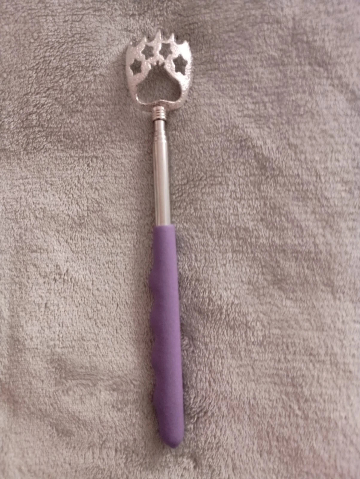 back scratcher with telescoping handle