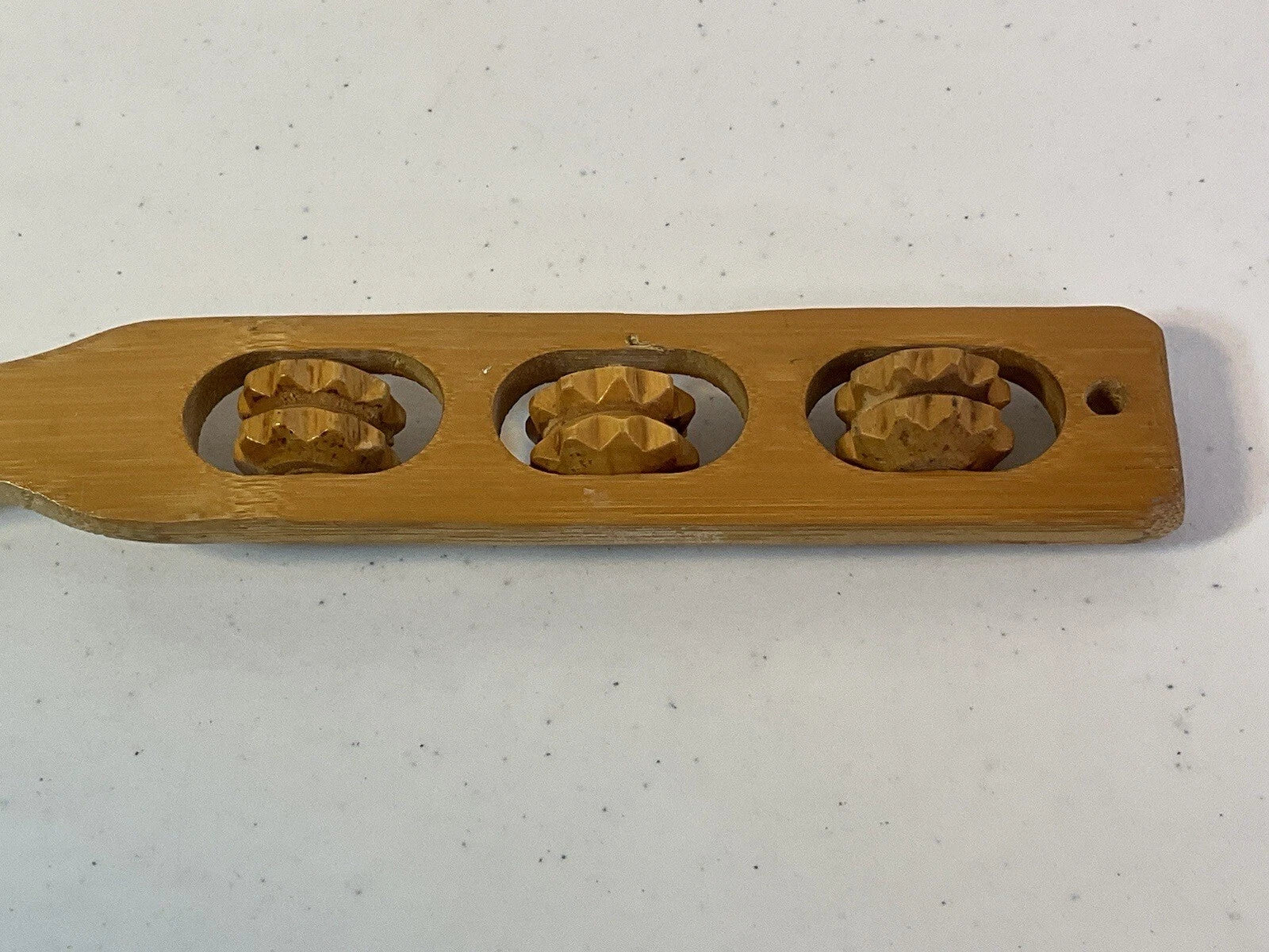 Wooden Back Scratcher. 19” Long. “Florida” Logo. Vintage. Good Condition.
