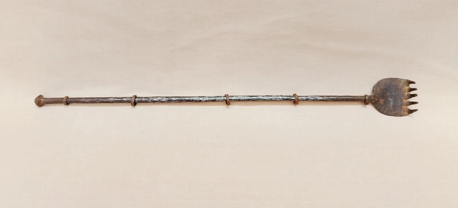 Rare Vintage Iron Back Scratcher Collectible.