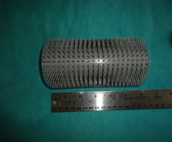 Lot 2 Cat-litter Mat &Self Groom Face Scratcher Wall Corner Massage Brush -gray